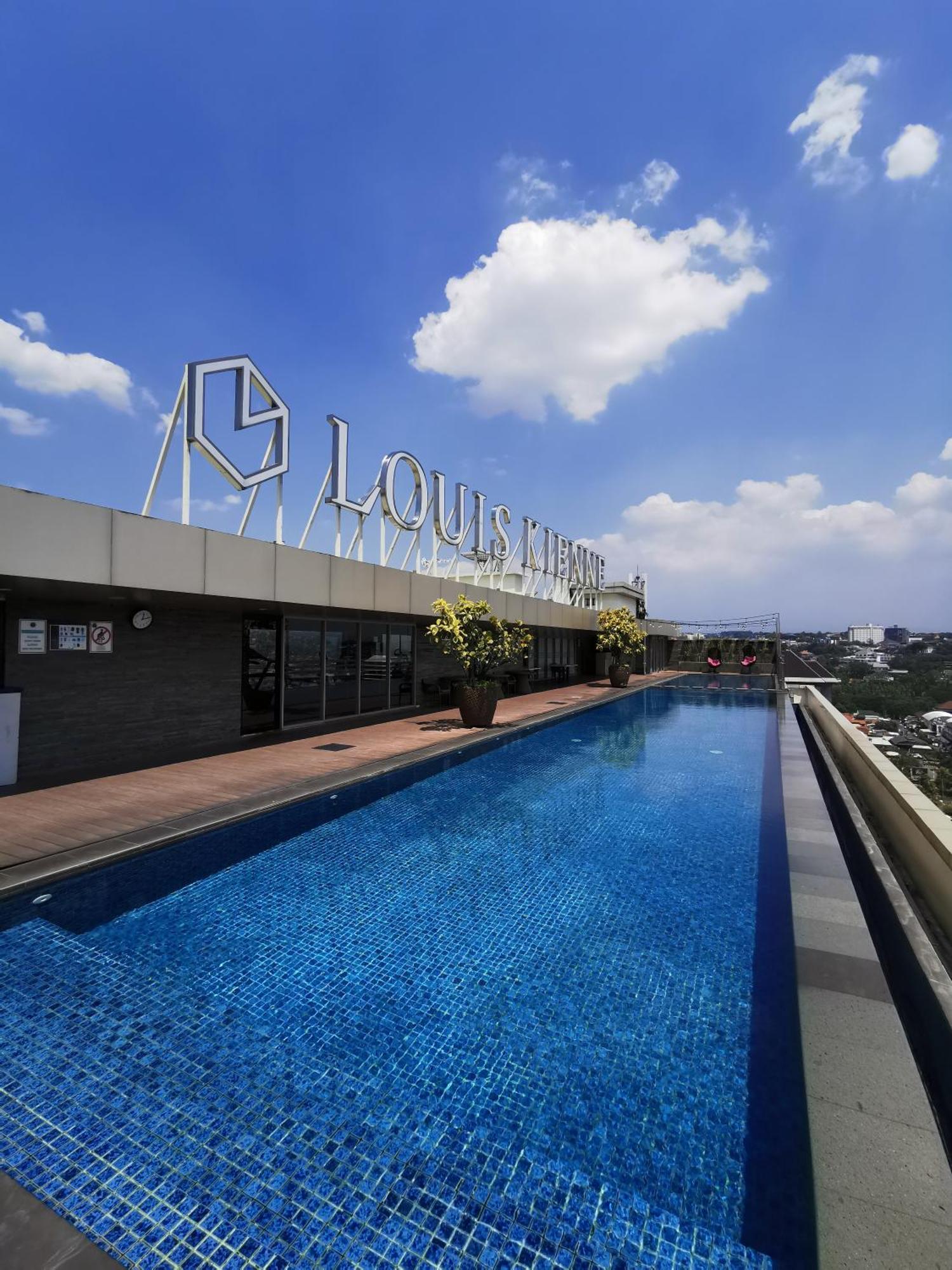 Apartment Warhol Simpang Lima